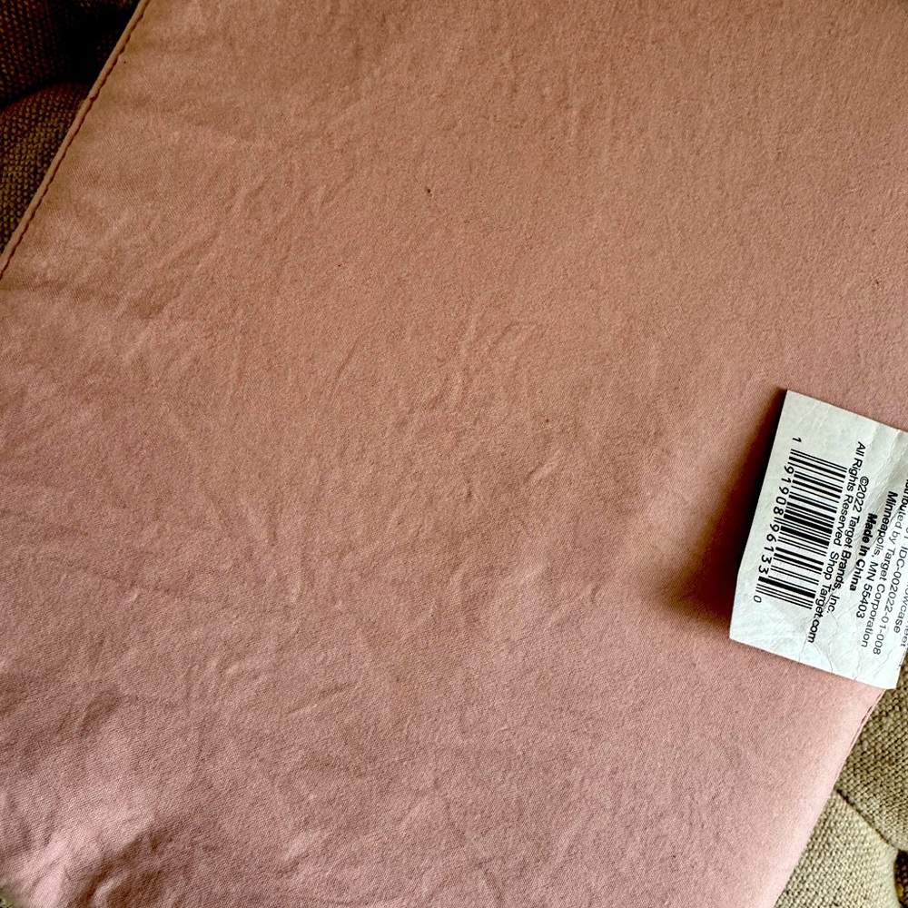 TWIN XL Dorm Bed Pink Fabric DORM BED Sheets still— NWT